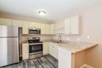 3756 Dartford Dr in Davenport, FL - Building Photo - Building Photo