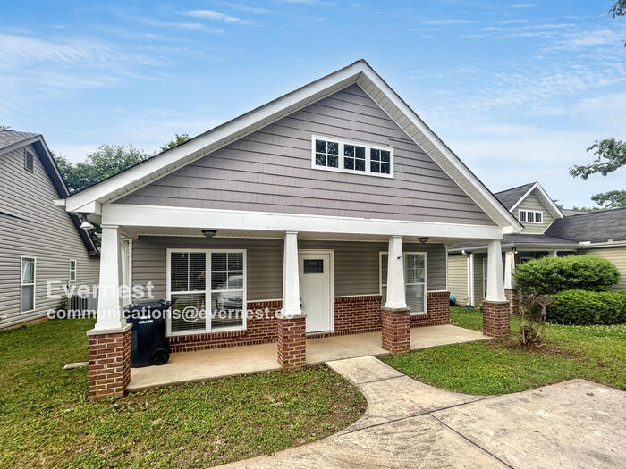 116 Moss Stone Ln in Calera, AL - Building Photo