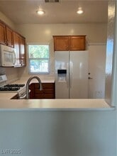 3105 Kingbird Dr in North Las Vegas, NV - Building Photo - Building Photo