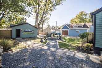 1383 Cherry St in Noblesville, IN - Building Photo - Building Photo