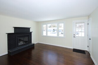 32 Grove Rd, Unit 3067 in North Haven, CT - Building Photo - Building Photo