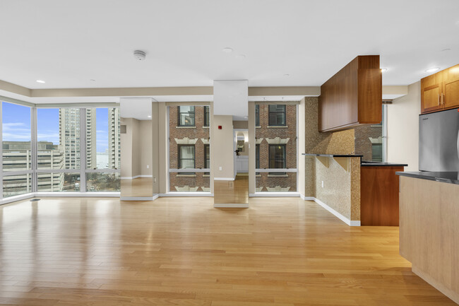 80 Broad St, Unit 804 in Boston, MA - Building Photo - Building Photo