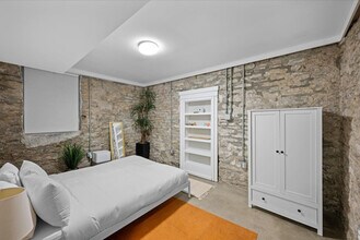 2 Hust Alley in Cincinnati, OH - Building Photo - Building Photo