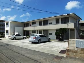 724 Olokele Ave in Honolulu, HI - Building Photo - Building Photo