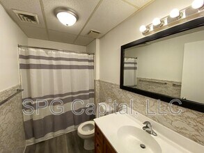 5 Center Square in Hanover, PA - Building Photo - Building Photo