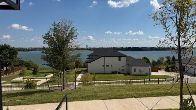 2720 Ballaster Mdws in Rowlett, TX - Building Photo