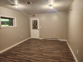 2900 Broad Ave, Unit Rear in Altoona, PA - Building Photo