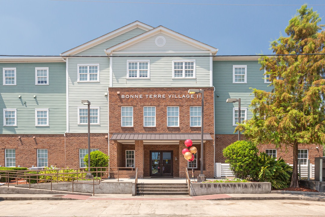 Bonne Terre II in Houma, LA - Foto de edificio