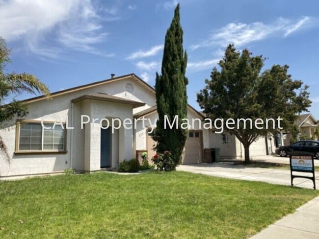 233 Rockrose St in Soledad, CA - Building Photo - Building Photo