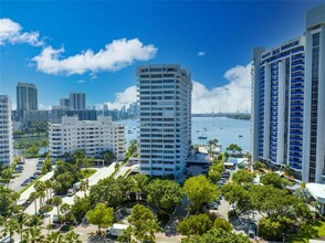 11 Island Ave, Unit 1210 in Miami Beach, FL - Building Photo - Building Photo
