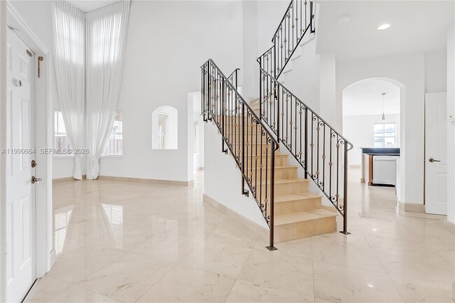 11304 NW 79th Ln in Medley, FL - Building Photo - Building Photo