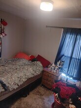 503 N Eastwood Dr, Unit 2A in Woodstock, IL - Building Photo - Building Photo