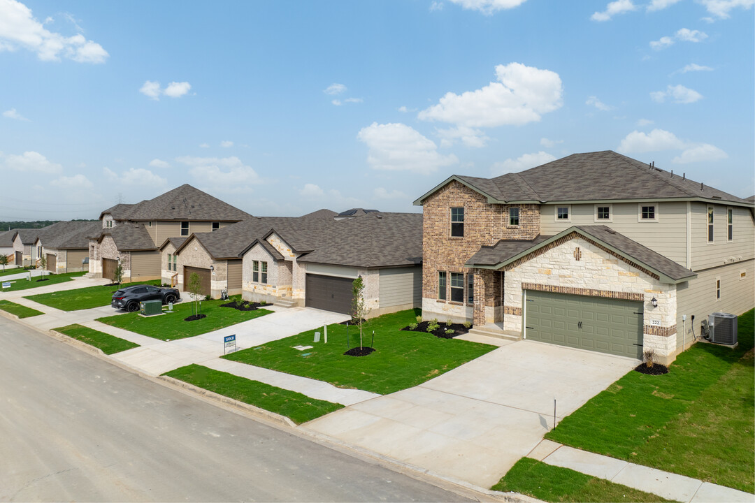 Legendary Trails in Cibolo, TX - Building Photo