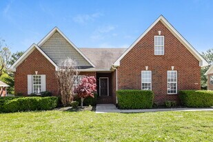3235 Bilbrey Dr in Murfreesboro, TN - Building Photo