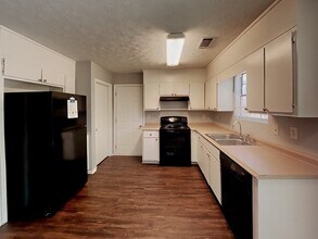 1966 Matthew Way in Lithonia, GA - Building Photo - Building Photo