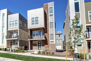 3518 Corsica Way in Castle Rock, CO - Building Photo