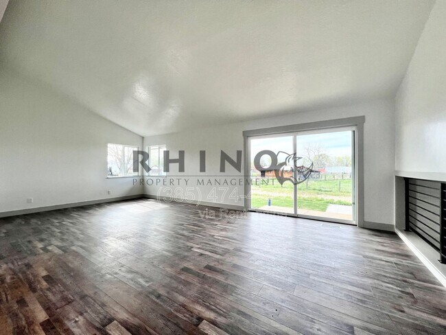 4626 W 4950 S in Hooper, UT - Building Photo - Building Photo