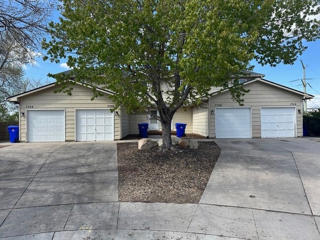 7504 Banner Ct