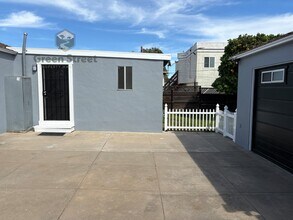 1719 Oliver Ave in San Diego, CA - Building Photo - Building Photo