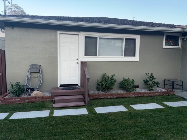 property at 1960 Claremont Dr