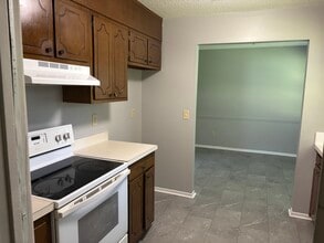 807 Miriam Ave in High Point, NC - Building Photo - Building Photo