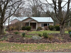 200 Blackstone Ave in Ithaca, NY - Building Photo