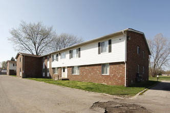 Michelle Place Apartments in Romulus, MI - Building Photo - Building Photo