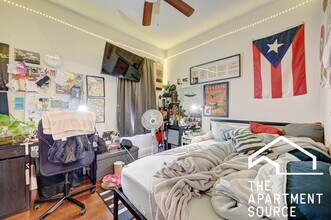 2619 W Superior St, Unit CH in Chicago, IL - Building Photo - Building Photo