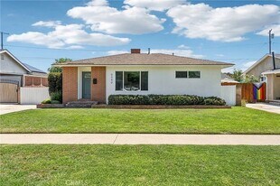 5340 E Mezzanine Way in Long Beach, CA - Building Photo