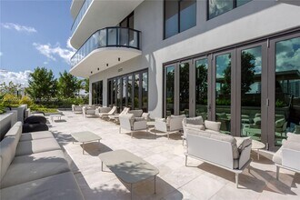 580 72nd St in Miami Beach, FL - Building Photo - Building Photo