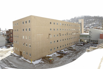 Lloyd McBride Court in Pittsburgh, PA - Building Photo - Building Photo