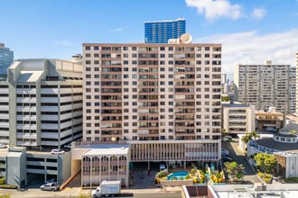 750 Kaheka St in Honolulu, HI - Building Photo - Building Photo