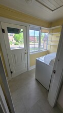 314 E Sherman St in Newberg, OR - Building Photo - Building Photo