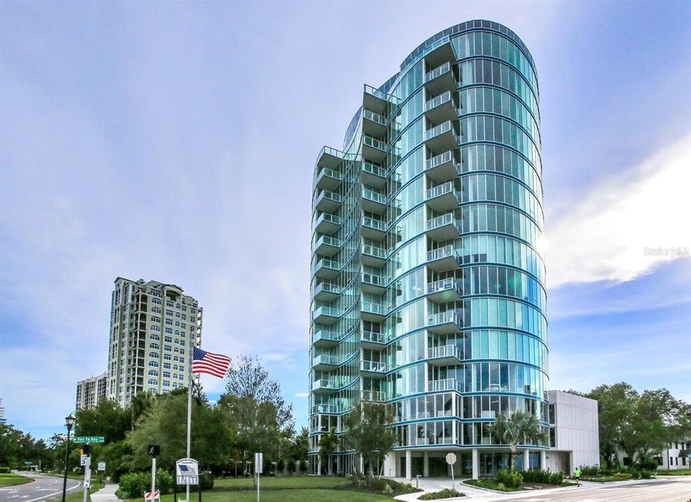 2900 W Bay to Bay Blvd in Tampa, FL - Building Photo