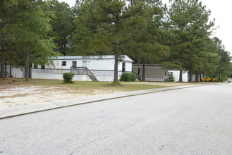 2225 Harry Arnold Rd in Monroe, GA - Building Photo - Building Photo