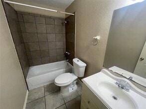 112 Kennedy Dr in Terrell, TX - Building Photo - Building Photo