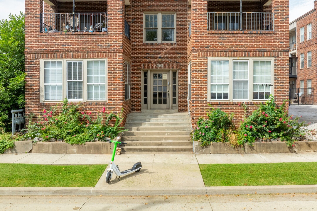 The Gooden Apartments in Tulsa, OK - Foto de edificio