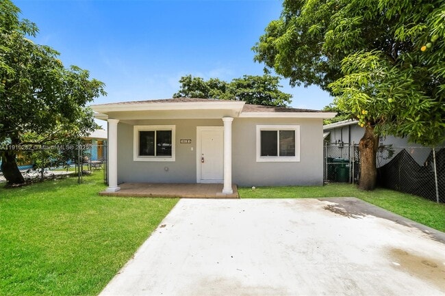 property at 10131 W Indigo St