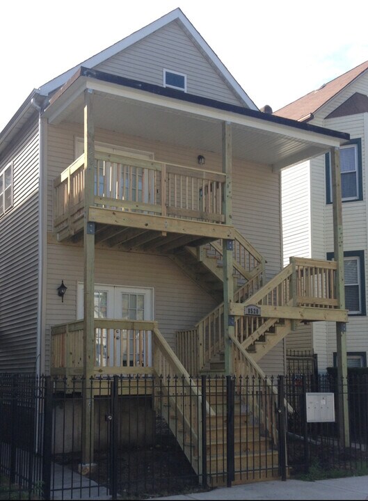 8520 S Buffalo Ave in Chicago, IL - Building Photo