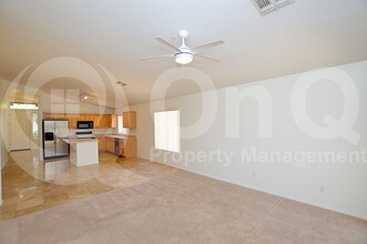 10253 E Penstamin Dr in Scottsdale, AZ - Building Photo - Building Photo