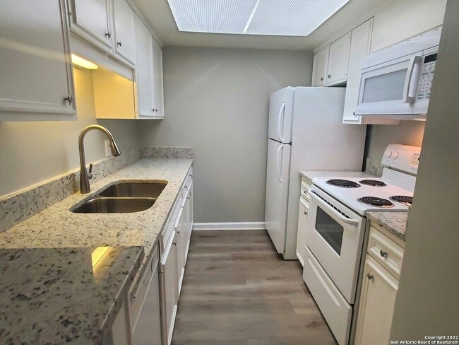 property at 2300 Nacogdoches Rd