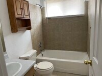 2722 Poplar St photo'