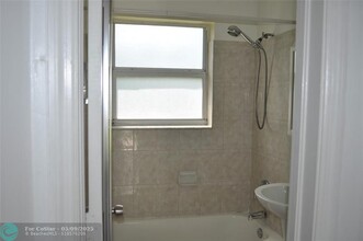 6532 SW 26th St in Miramar, FL - Building Photo - Building Photo