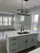 5033 W Wabansia Ave, Unit Unit 2W in Chicago, IL - Building Photo