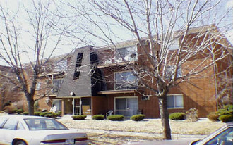 17640 Rosewood Apartments