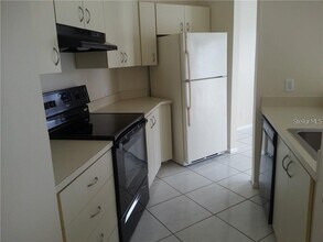 2516 Woodgate Blvd in Orlando, FL - Building Photo - Building Photo