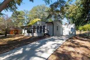 3442 Longleaf Dr in Decatur, GA - Building Photo