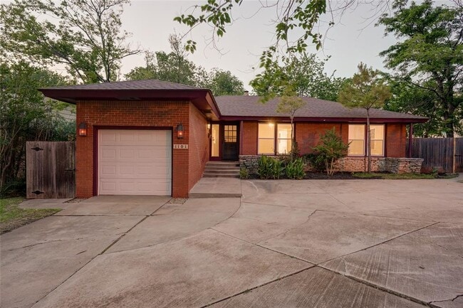 property at 1101 Bedford Dr