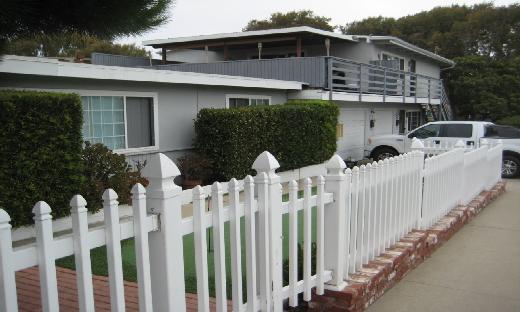 210 Acacia Ave in Carlsbad, CA - Building Photo