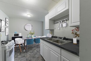 1707 Glenwood Ave in Minneapolis, MN - Building Photo